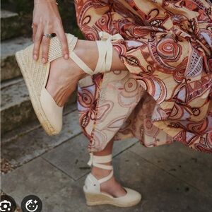 Soludos Classic Linen Espadrille Wedges – Natural Beige